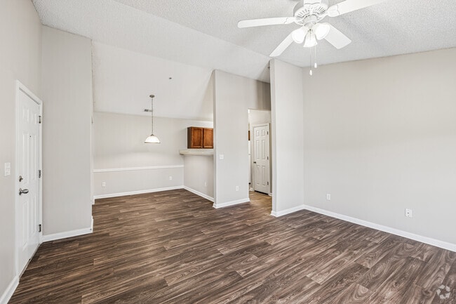 Savannah - 1BR, 1BA - 750SF - Living Room - Cross Creek Apartment Homes