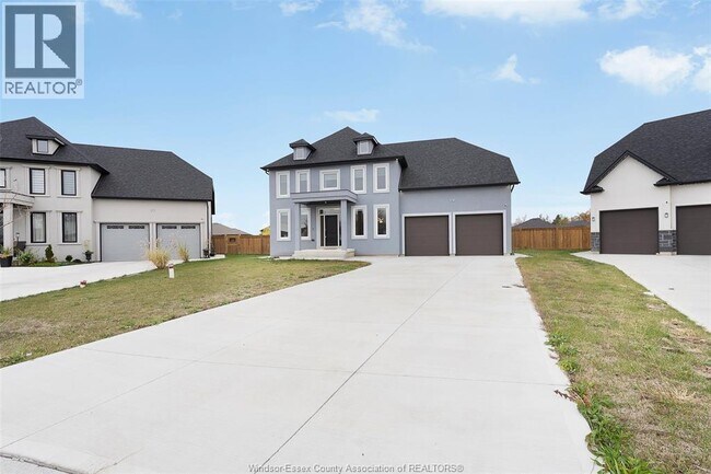 Photo - 79 Noble CRT