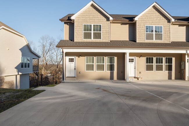 3 bedroom BRAND NEW Townhome in Cleveland! - 3 bedroom BRAND NEW Townhome in Cleveland!