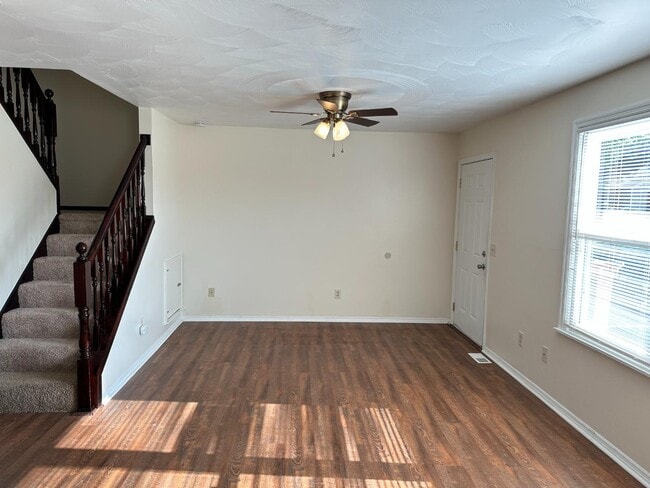 Photo - 755 Chestnut Ave