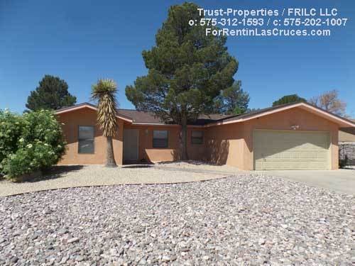 Building Photo - Great 3/2 in Mirasol Subdivision with huge yard