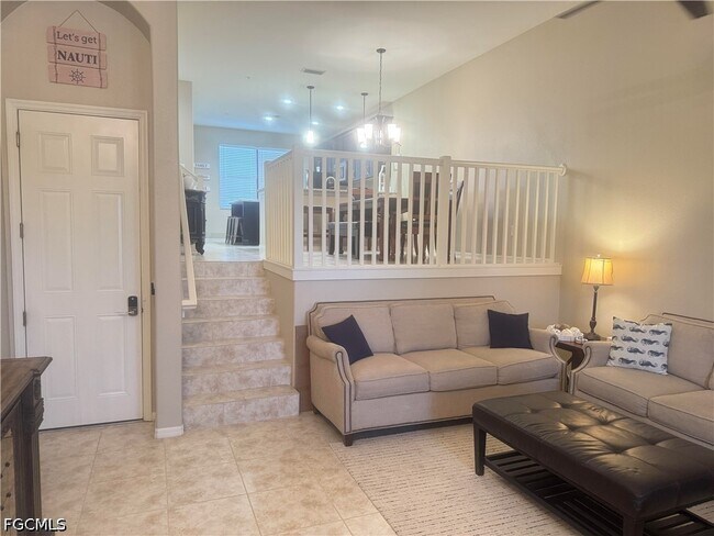 11901 Izarra Way