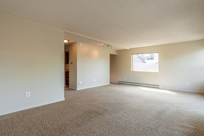 Photo - Urban Convenience with Neighborhood Charm!