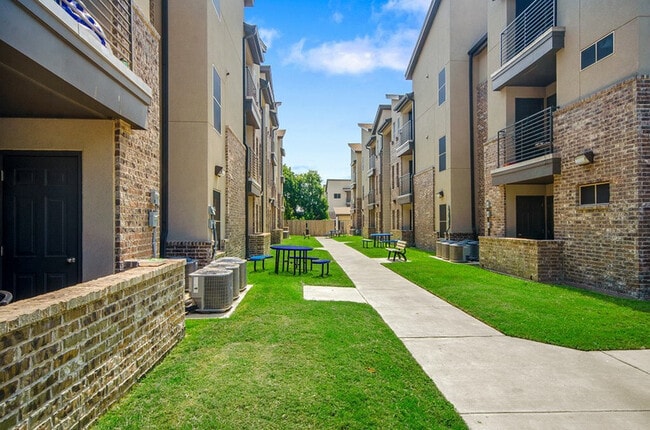Tinsley Place