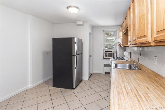 10 E Mineola Ave Unit 1
