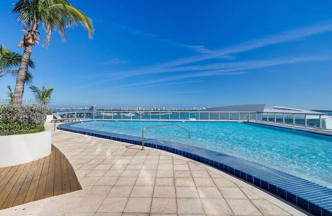 1451 Brickell Ave Unit 1004