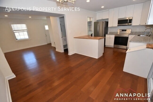 Photo - 1702 Forestville Rd