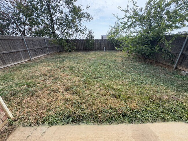 5812 Blackmon Ct