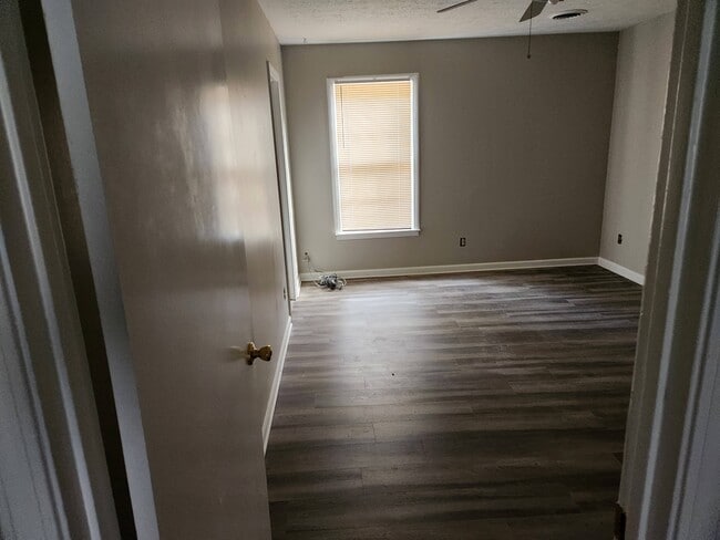 Photo - 55 Belmont Ct