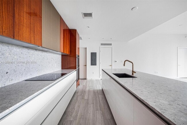 Photo - 2678 Tigertail Ave Unit 404