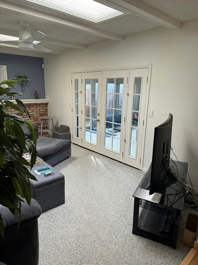 Photo - 33887 Whitehead Ln