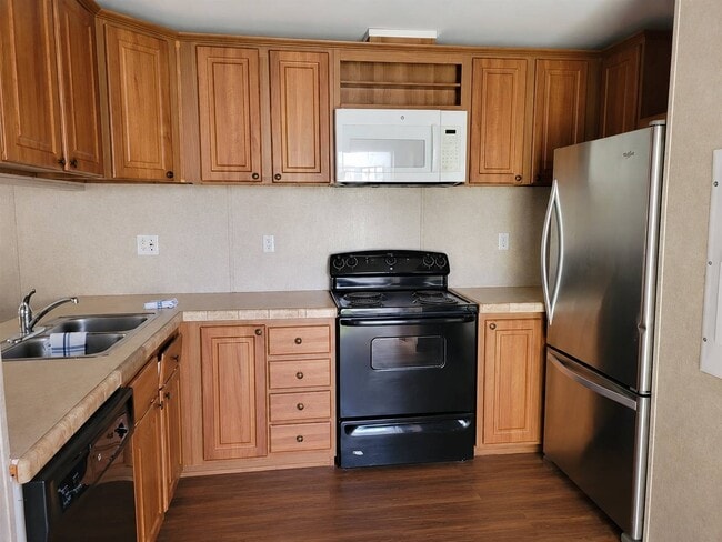 Photo - 15301 US-54