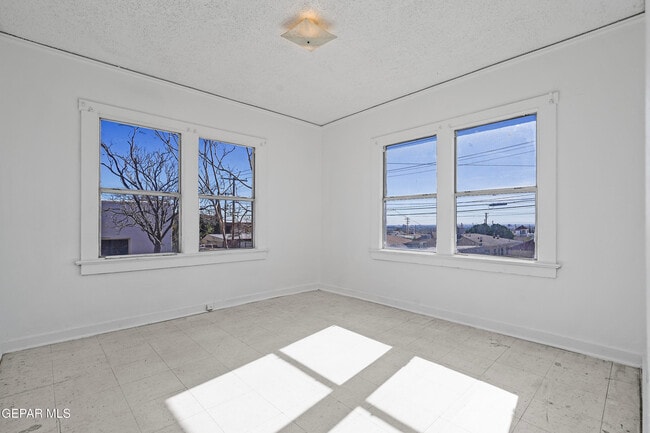 Photo - 3418 Frankfort Ave