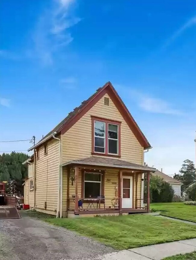 Charming 3 bed 1 bath Home in Bellingham! - Charming 3 bed 1 bath Home in Bellingham!