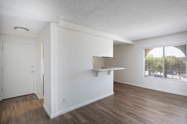 2530 Juan St.