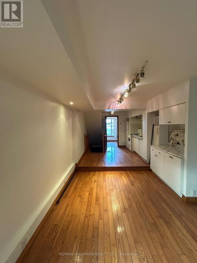 Photo - 2005 Hwy 7 Unité 3