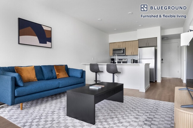 Photo - 12377 137th Pl NE Unidad FL5-ID943