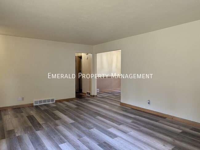 Photo - 127 Hilton Ave
