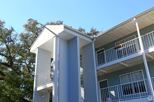 Photo - Whitehall Apartments