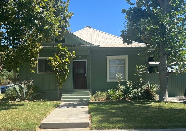 One bedroom apartment in downtown Riverside! - One bedroom apartment in downtown Riverside! Unit 4195 10th