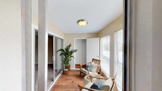 Photo - Venetian Apartamentos Houston