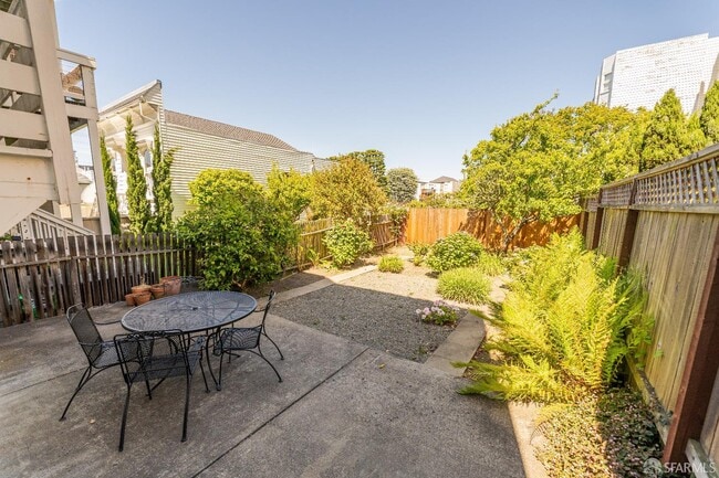 Photo - 3032 Pierce St