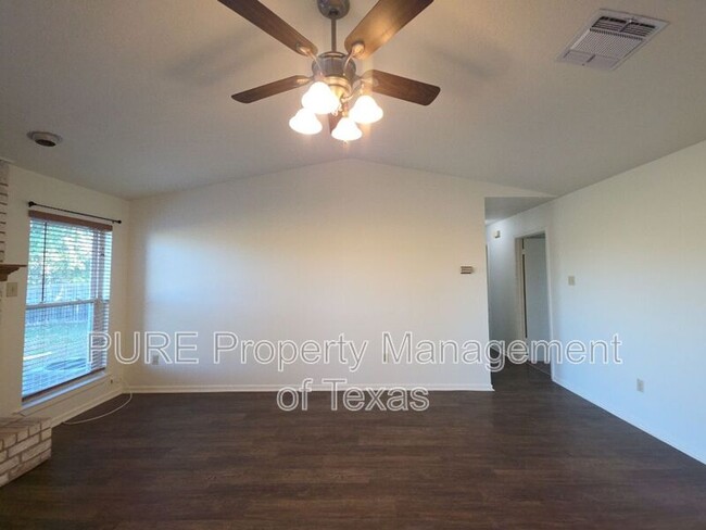 304 McClendon Dr