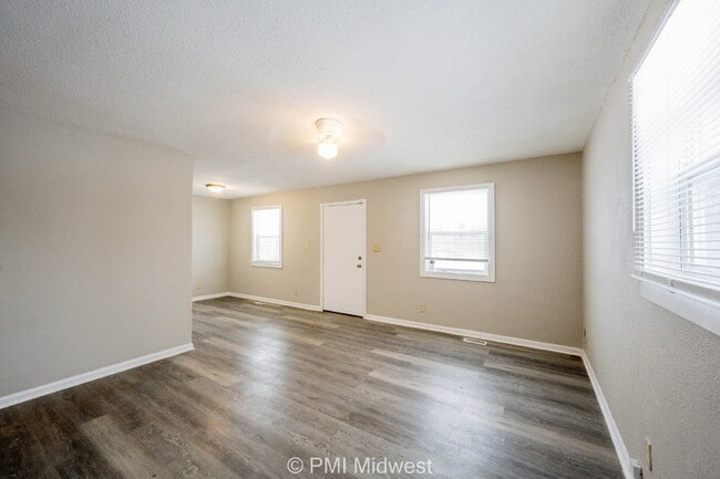 Photo - "Charming 3-Bedroom Gem on Udell Street with Spacious Living – 1104 Sq. Ft., Indianapolis!"