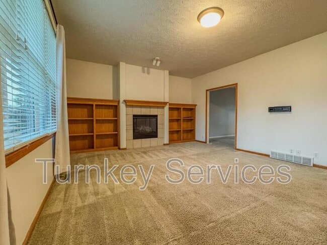 Photo - 15222 Curtis Ave