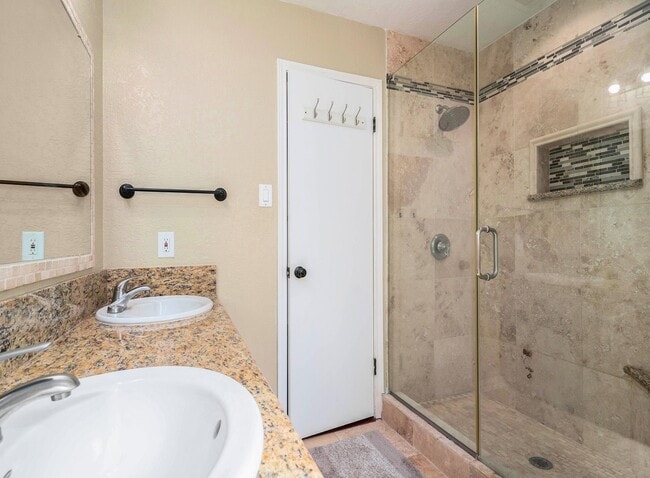 Photo - 226 Pecan Dr