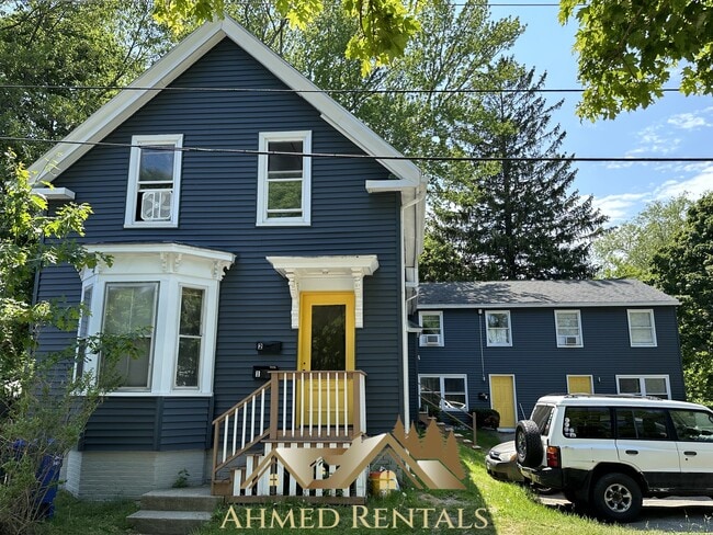 Building Photo - 1 Minott St Unit 2 Rental
