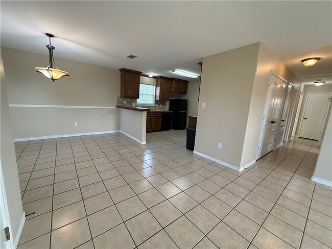 Photo - 622 Webb St