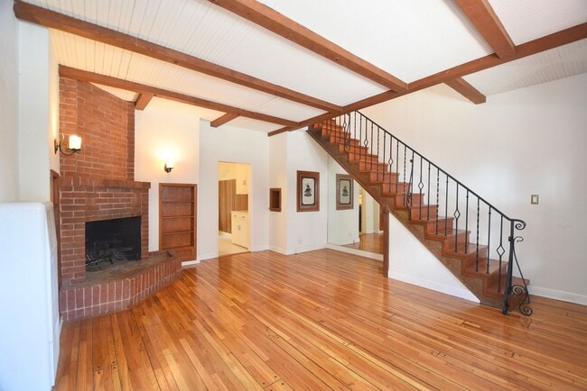 Photo - 2062 Argyle Ave Unit 2066