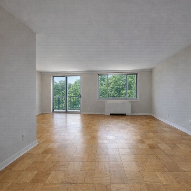 Open floor plan - 1900 Lyttonsville Rd Unit 412