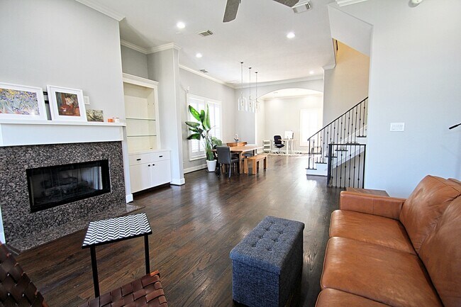 Photo - 1317 Bomar St