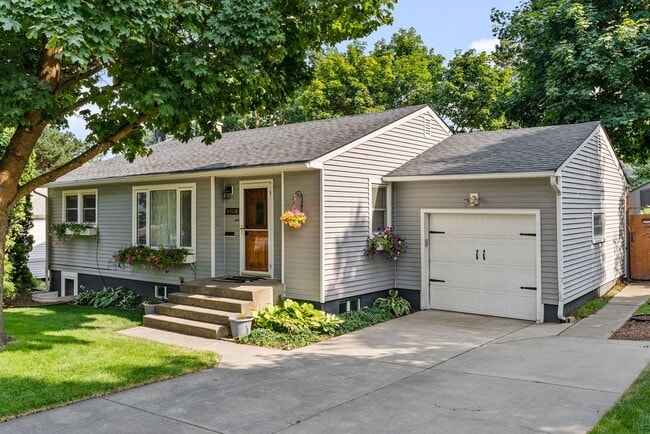 Photo - Beautiful South Perry Home