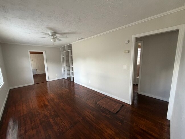 Photo - 3/2 Orlando Home Large Back Yard Immediate Move In!