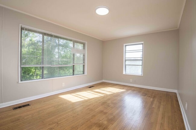 Photo - 2014 Susanne Ave