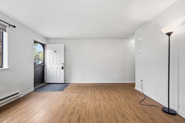 Photo - 2 Branch Rd Unit APT 3G