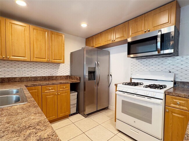 Photo - 2175 NE 170th St Unit 104