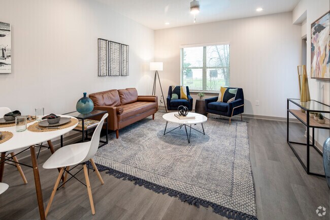 1 habitación, 1 baño, 733 ft² - Axel Row Apartments