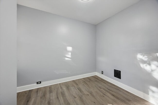 Photo - 4 Bedroom House North Philly- Will accept ...