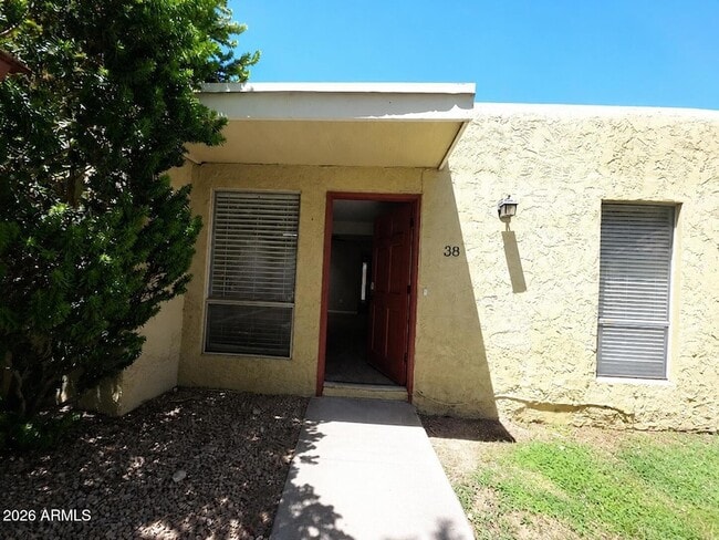 Building Photo - 6540 N 7th Ave