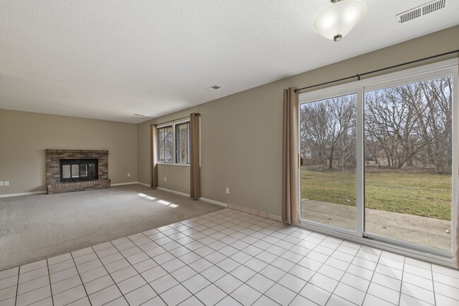 Photo - 9350 176th St W