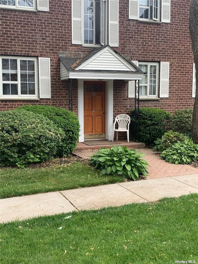 Photo - 22 Nathan Hale Dr Condo
