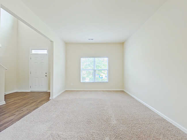 Photo - 156 Sims Ct