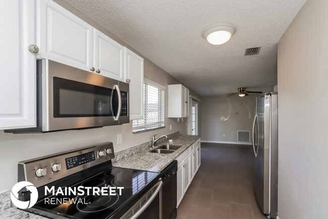 861 Americana Blvd NW