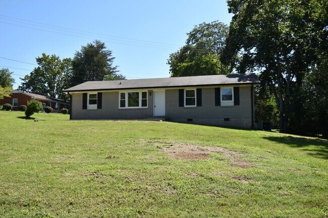 304 Hilldale Ln