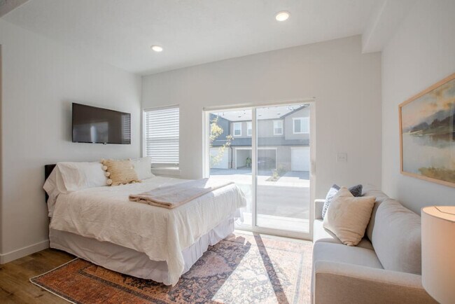 Photo - 642 E 460 S Unit ID1249914P