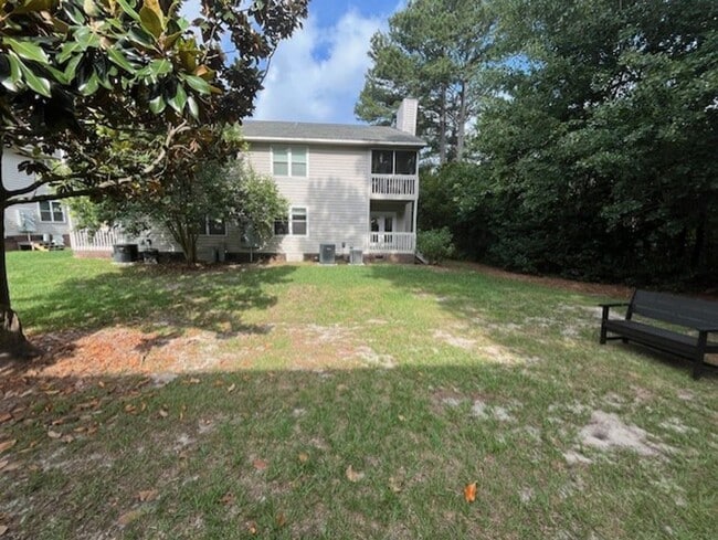 Photo - Welcome to the 2 Bed 2 Bath Bottom Floor Condo in Savannah Court, located in the vibrant city of ... Unit S1843